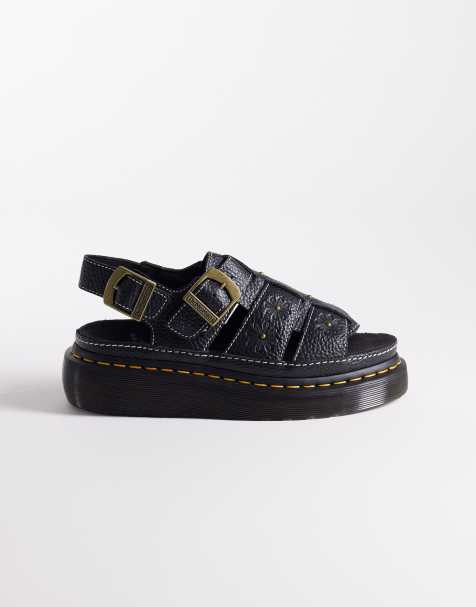 Dr Martens - Wrenlie - Sandalen met bloemen in reliëf in zwart - view 1