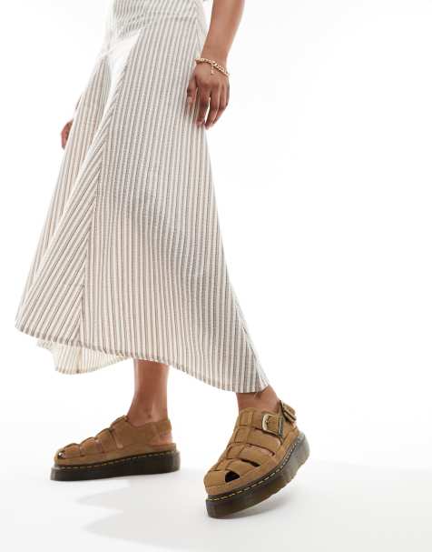 Dr. Martens - Wrenlie - Sandali a gabbia in camoscio color cuoio - view 1