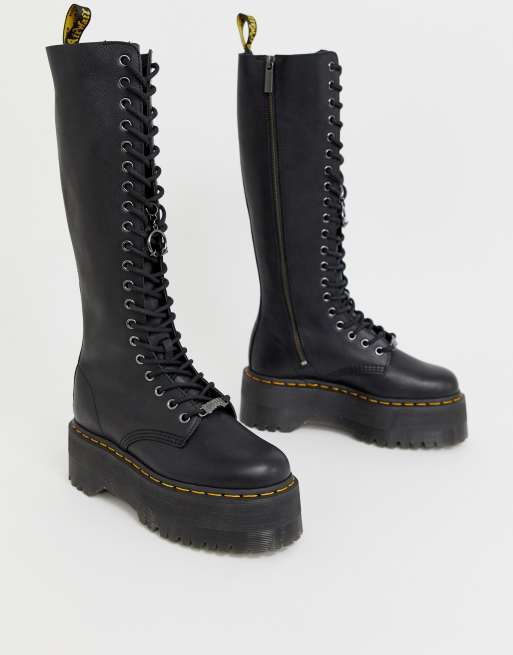 Dollskill store dr martens