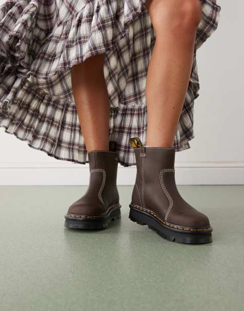 Dr Martens - ZebZag Rigger - Mørkebrune støvler med kontrasterende sømdetaljer - view 1