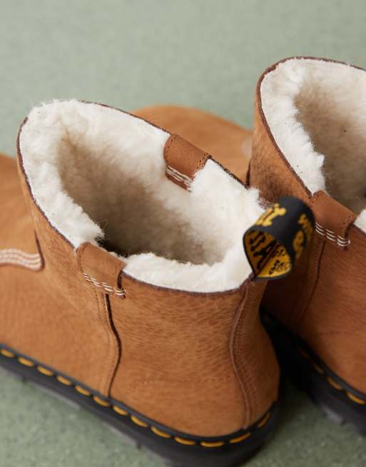 Dr Martens ZebZag shearling lined Rigger boots in brown, 2 of 4