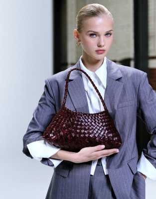 Dragon Diffusion Rosanna   burgundy