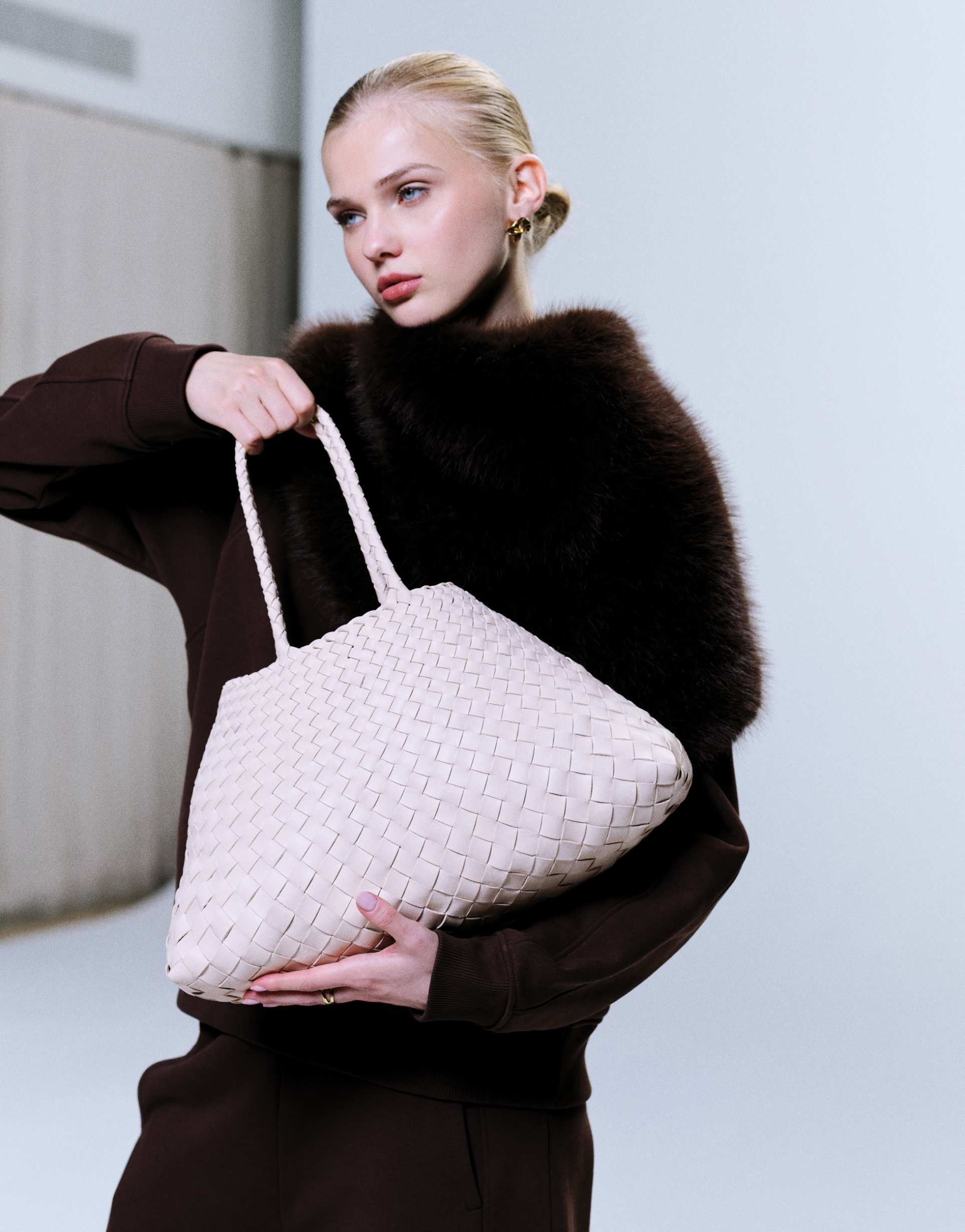 dragon diffusion santa croce big woven leather bag in natural