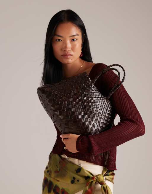 Dragon Diffusion Santa Croce small woven leather bag in dark brown, 4 of 5