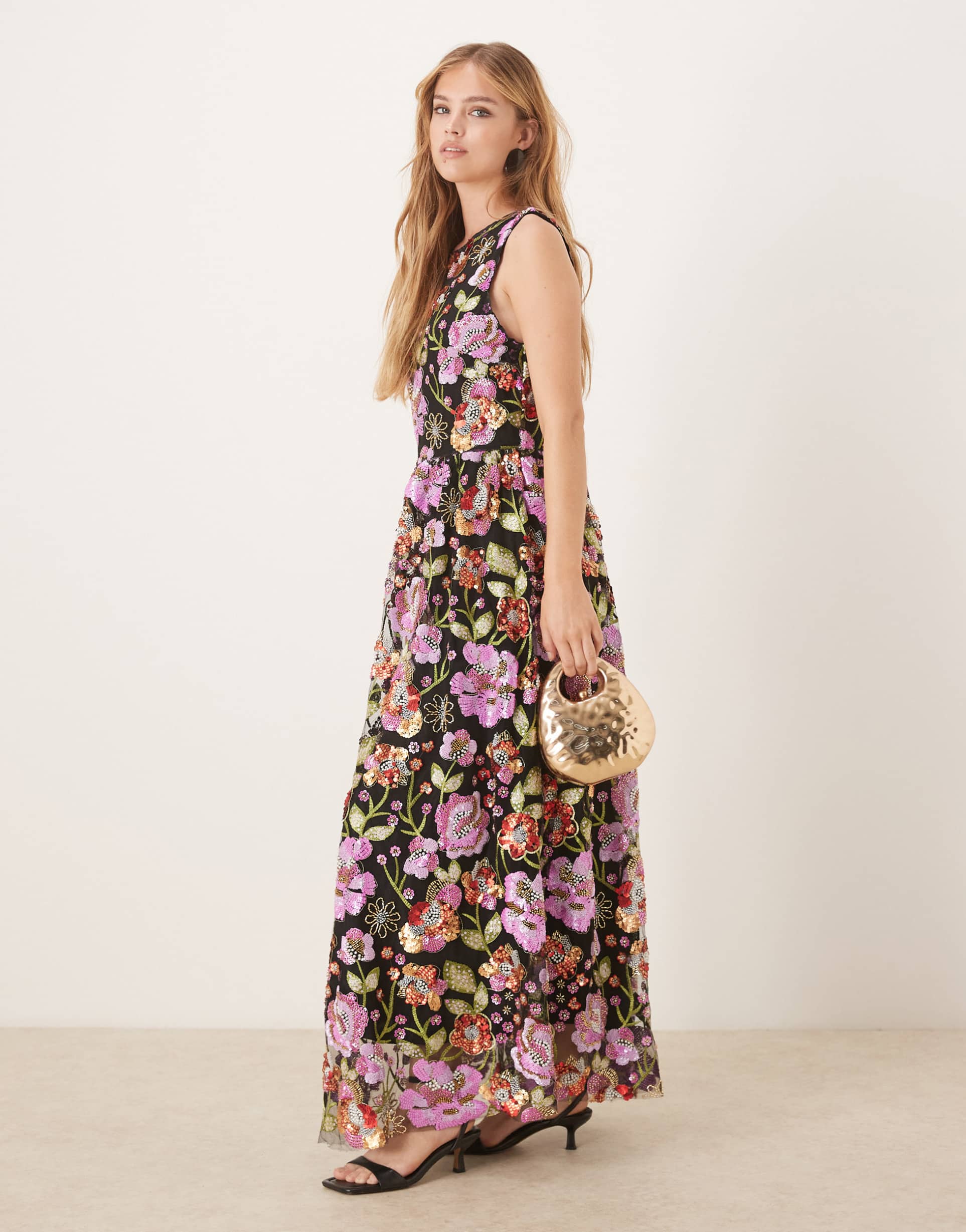 dream sister jane beaded maxi dress in floral