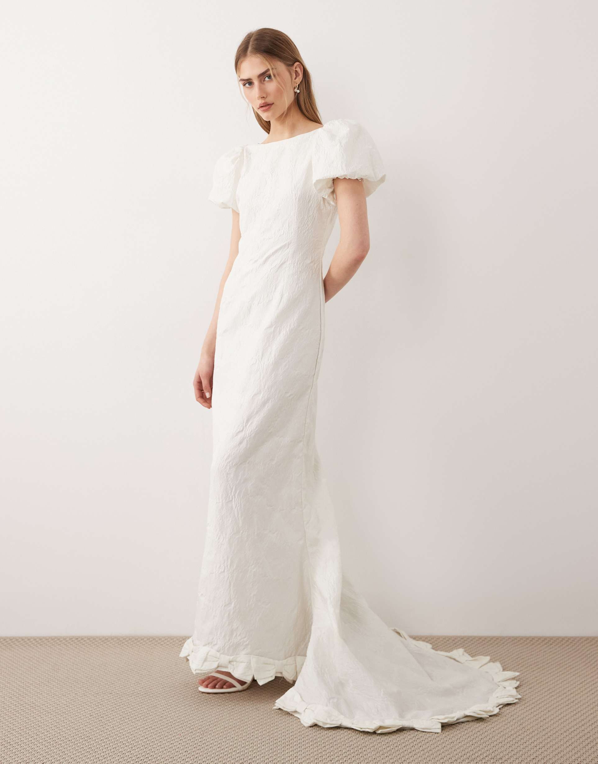 dream sister jane bridal bow jacquard maxi dress in white