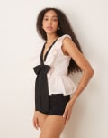 [sister jane] Dream Sister Jane Haven ruffle top in cream-White M Plus Cream
