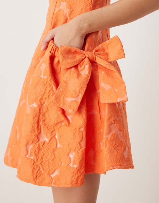 新着【Sister Jane】DREAM Tangerine リボン ジャカード ミニ Dream Sister Jane jacquard bow mini dress in tangerine | ASOS
