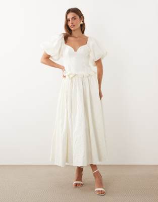 Sister Jane Dream  Mora Jacquard Sweetheart Neckline Puff Sleeve Bow Detail Maxi Dress In White