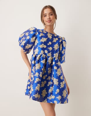 Dream Sister Jane - Robe courte en jacquard à fleurs - Bleu de cobalt et doré - view 1