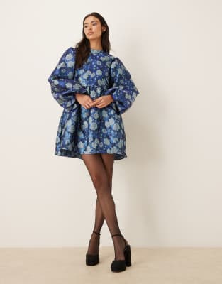Dream Sister Jane Spotlight balloon sleeve floral jacquard mini