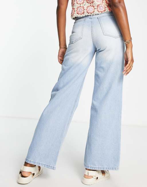 DTT – Blå ljustvättade jeans med vida ben , 2 av 4