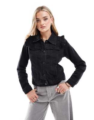 DTT - Ciara - Jeansjacke in Schwarz mit Rüschendetail