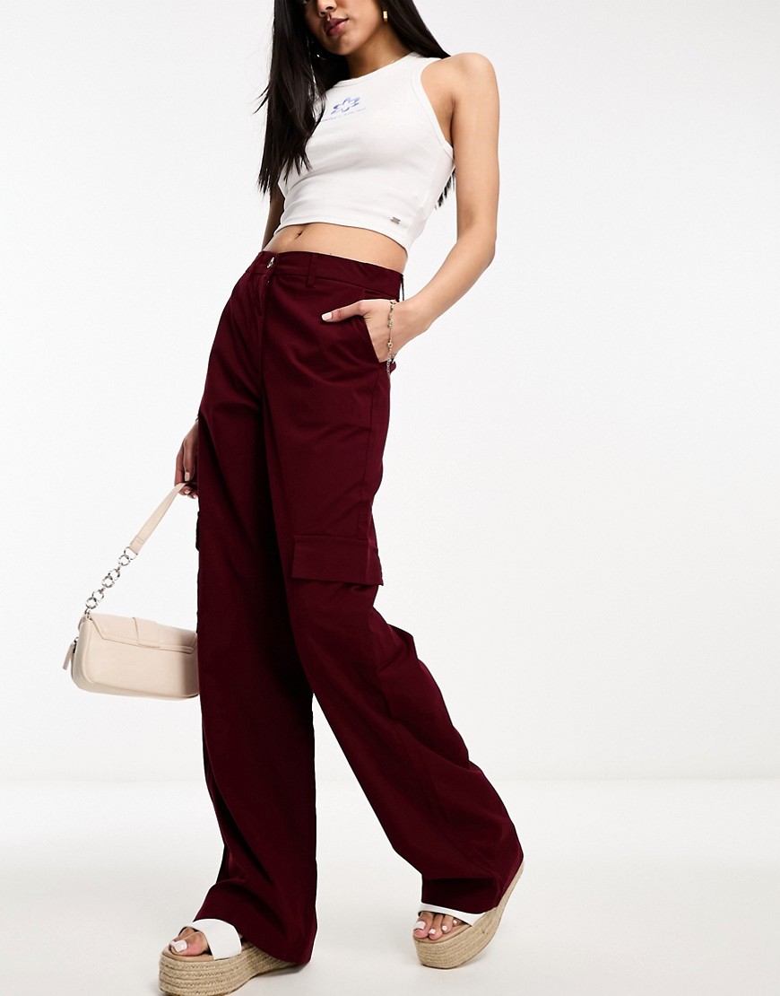 DTT Del high waisted cargo trousers in burgundy-Red