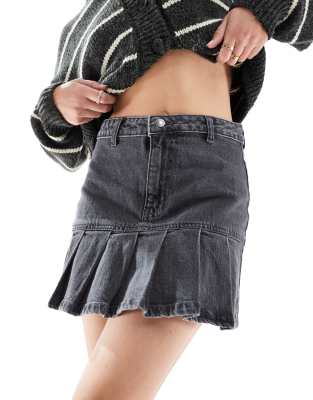 Don't Think Twice DTT denim pleated mini skirt in dark grey