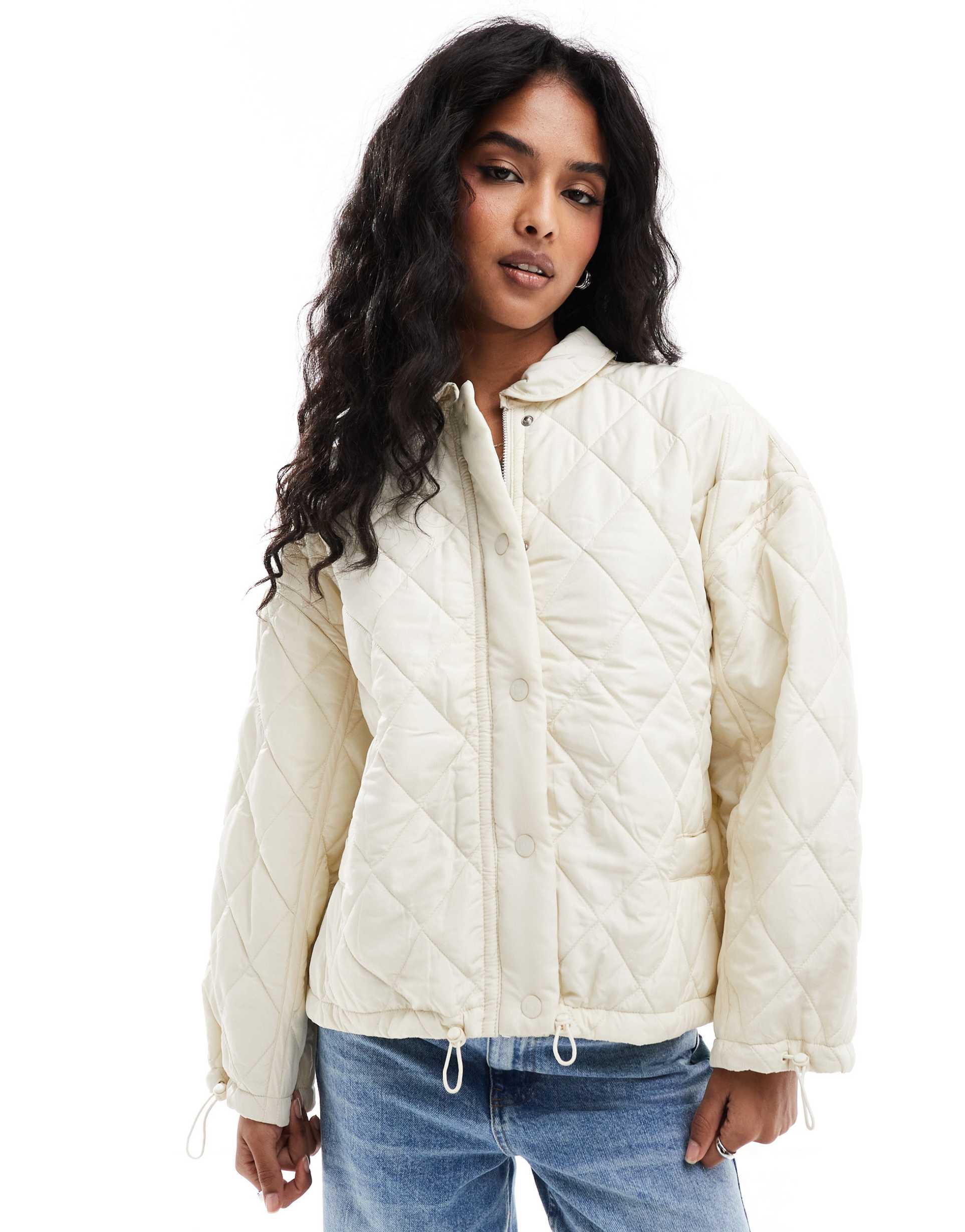 dtt diamond quilt bomber jacket in cream