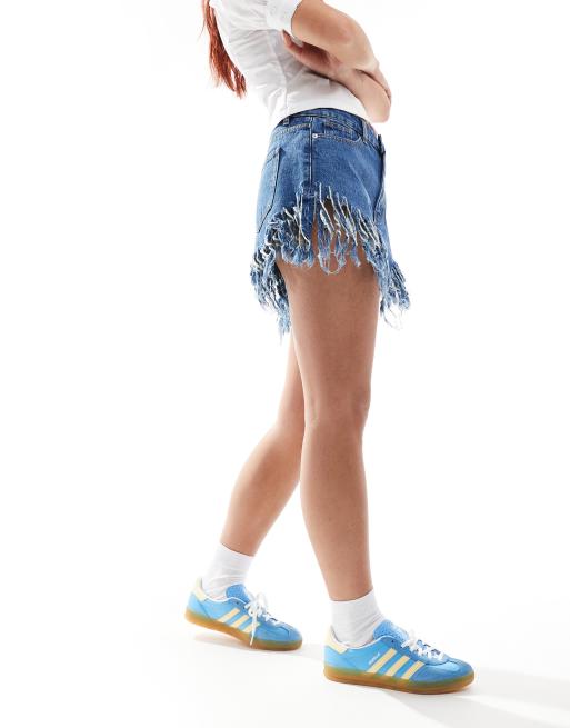DTT extreme frayed festival denim shorts in mid blue, 3 of 5