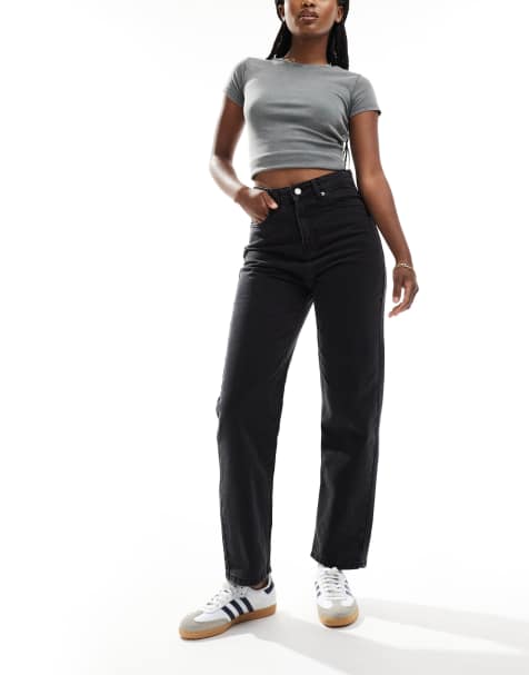 DTT – Katy – Gerade Jeans in verwaschenem Schwarz mit kurzem Schnitt und hohem Bund - view 1