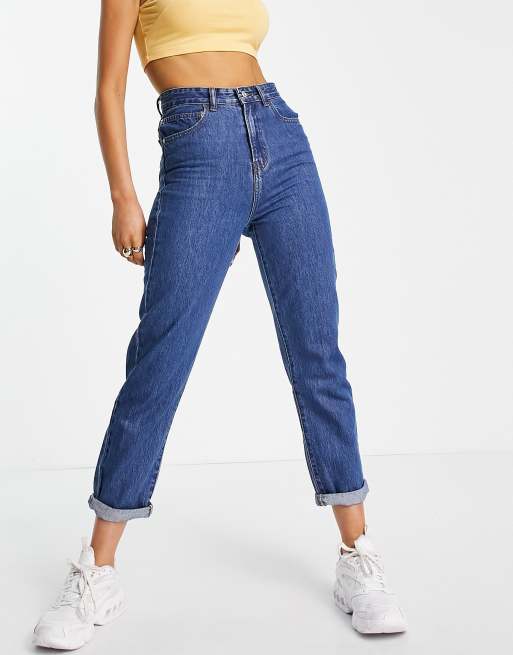DTT - Lou - Mom jeans in middenblauw met wassing 
