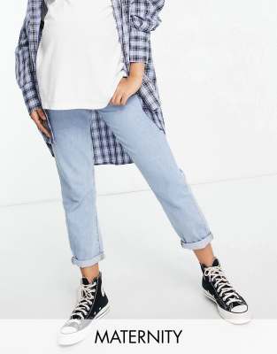 DTT Lou mom jeans in light blue wash, ASOS