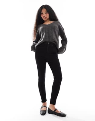 DTT Petite - Ellie - Eng geschnittene Jeans in Schwarz mit hohem Bund