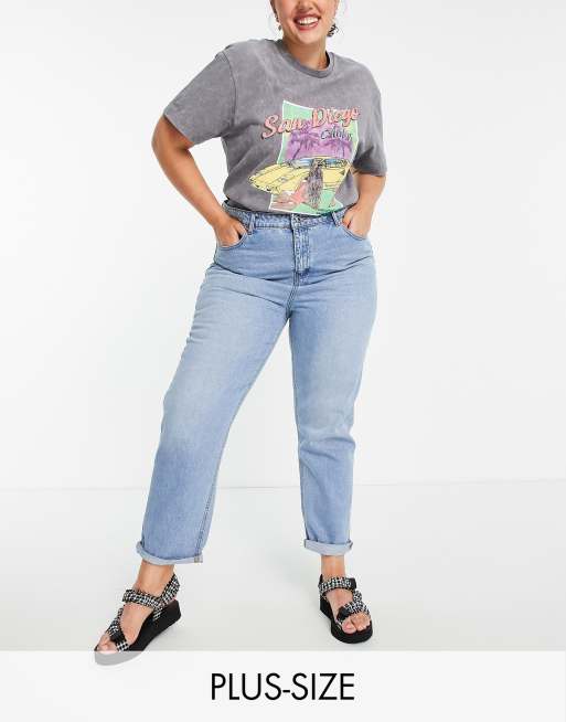 DTT Plus - Veron - Afslappede mom-jeans i lyseblå vask 