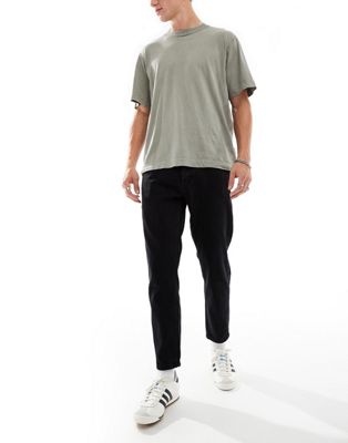 DTT rigid cropped tapered fit jeans in washed black