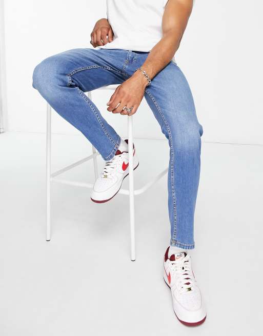 https://images.asos-media.com/products/dtt-slim-fit-jeans-in-mid-blue/202262052-1-blue?$n_640w$&wid=513&fit=constrain