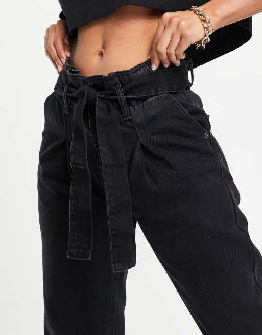 Dark green fitted linen pants with paper bag waist