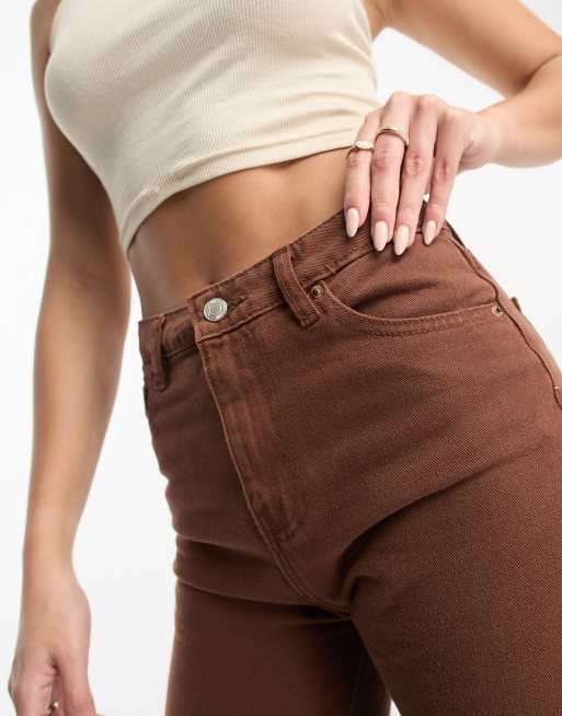 DTT Tall - Kristen - Jeans met rechte pijpen en halfhoge taille in chocoladebruin, 3 van 5