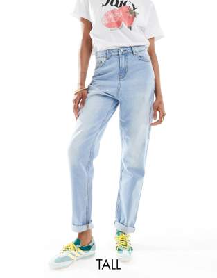 DTT Tall - Veron - Locker geschnittene Mom-Jeans in verwaschenem Hellblau