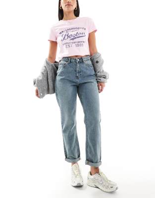 DTT - Veron - Lässig geschnittene Mom-Jeans in Vintage-Waschung mit Farbstich-Blau