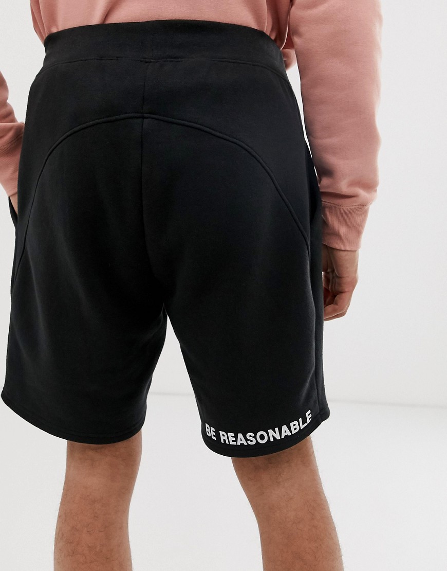 Due Diligence - Pantaloncini con logo sulla gamba-Nero