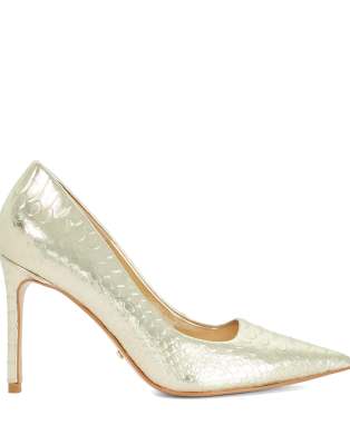  Assured court shoes in gold