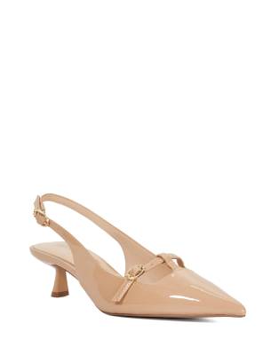  Deserving heels in caramel