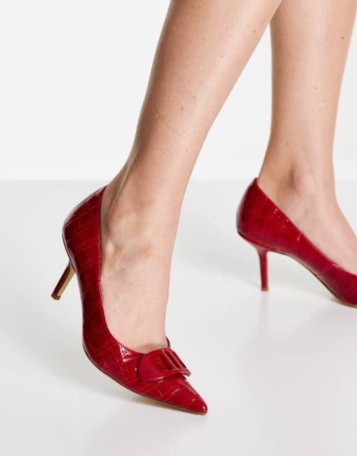 Kitten heel hot sale red pumps