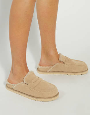  Goldys mules in beige