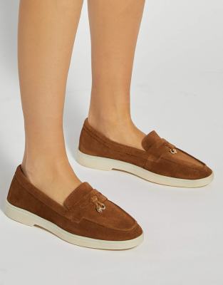  Grinning loafers in dark tan
