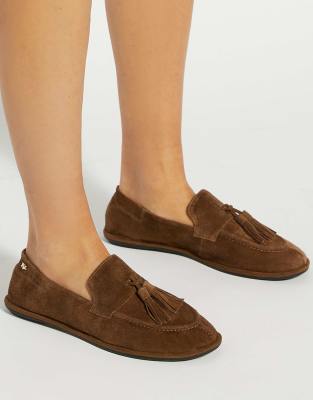  Grounding loafers 