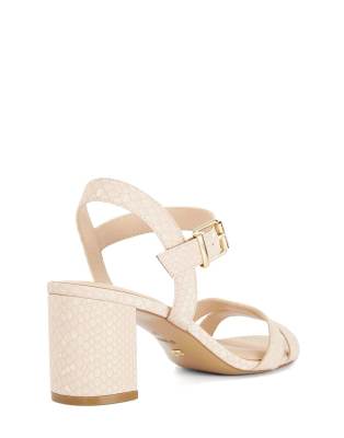  Merisa smart sandals in blush