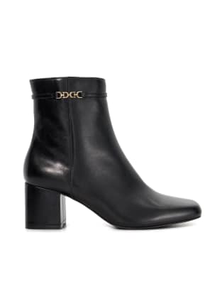  Oaklee ankle boots 