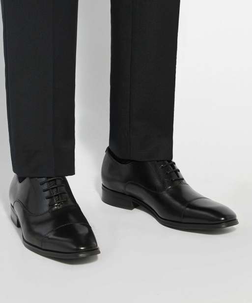 Dune London Solver brogues shoe in black, 3 of 4