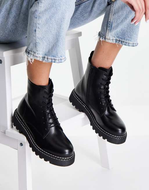 Dune – London – Svarta läderboots med snörning och grov sula