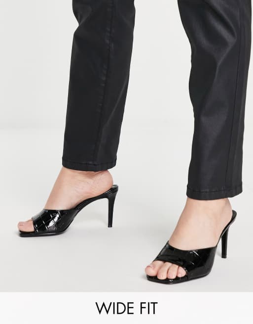 Dune London Wide Fit – Czarne klapki z imitacji krokodylej skóry z kwadratowymi noskami