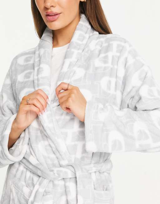 Dune soft robe in grey logo print, 2 of 4