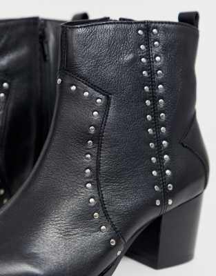 dune studded boots
