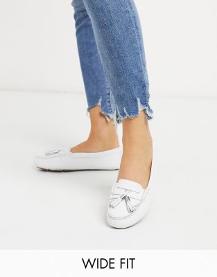 white flat shoes wide fit