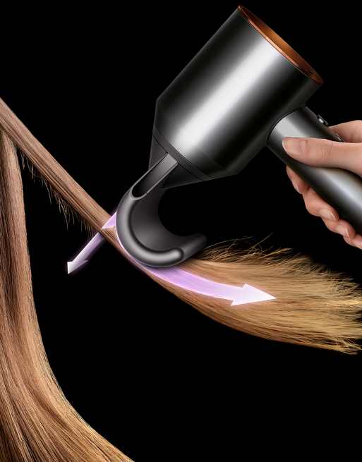 Dyson Supersonic hair dryer in onyx black/gold, 4 of 5