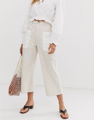 фото Джинсы с широкими штанинами и контрастными накладными карманами asos white-кремовый