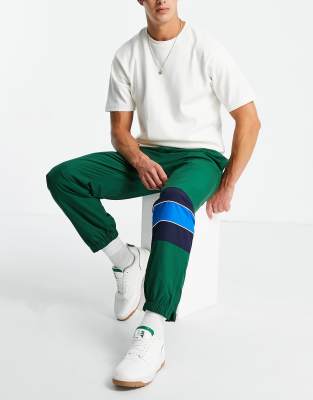 фото Джоггеры lacoste sport-зеленый цвет